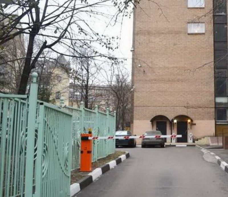 фасад дома, Бизнес-центр Большая Никитская, 43 по адресу г Москва, ул Большая Никитская, д 43