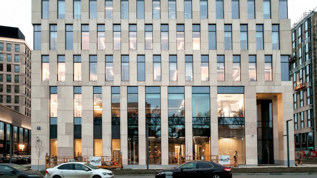 фасад дома, здание по адресу г Москва, Ленинградский пр-кт, д 36 стр 11 