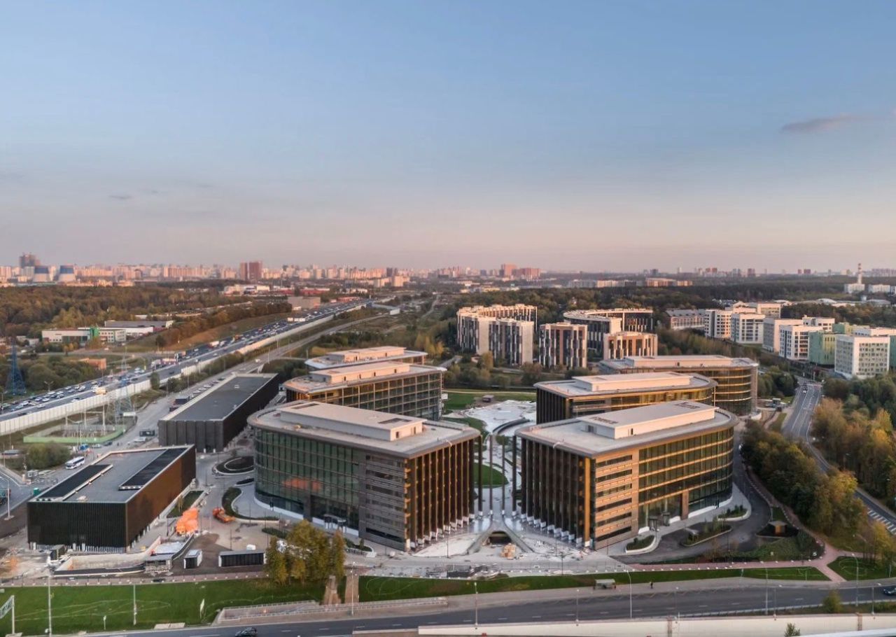 фасад дома, здание по адресу г Москва, Сколковское шоссе, влд 43 к 3