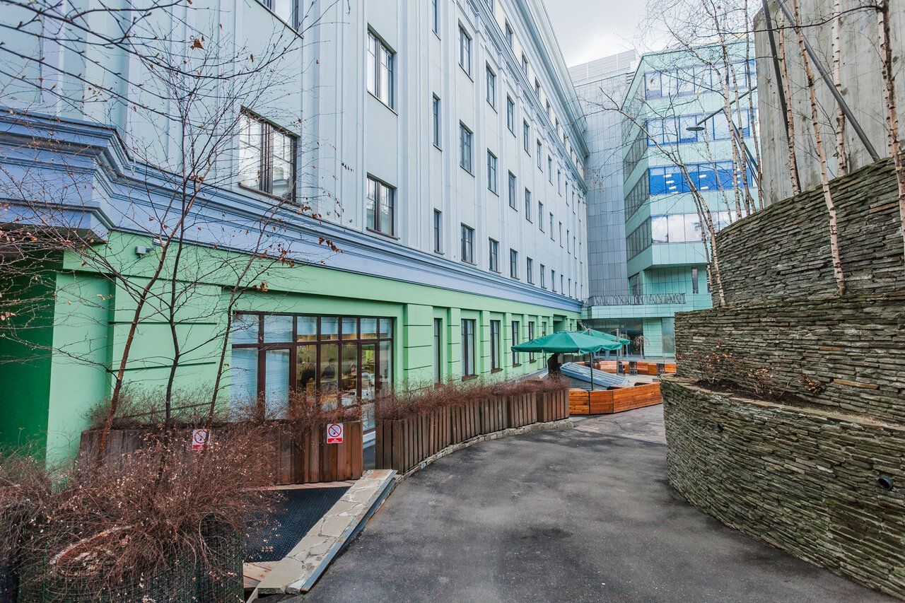 фасад дома, здание по адресу г Москва, ул Воздвиженка, д 4/7 стр 2 