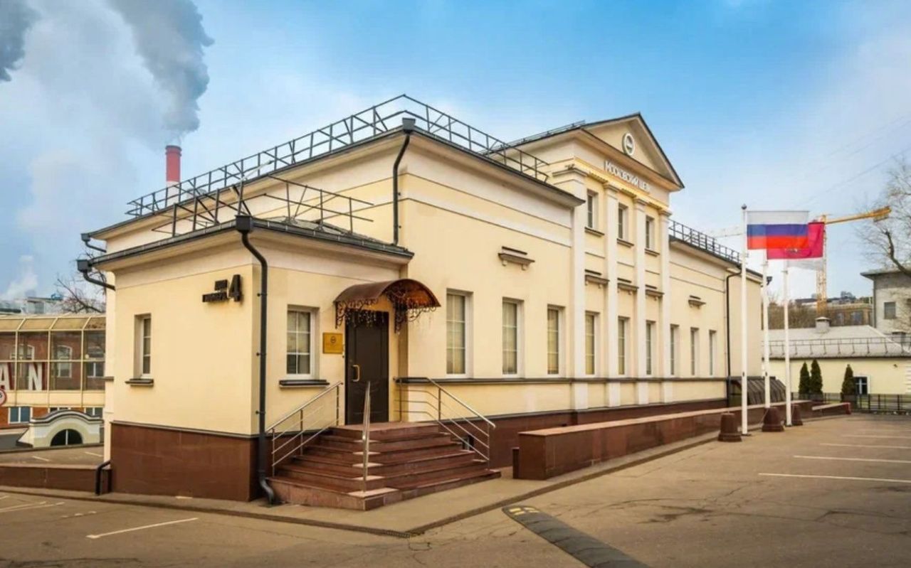 фасад дома, Бизнес-центр Московский шёлк, строение 4 по адресу г Москва, Большой Саввинский пер, д 12 стр 4