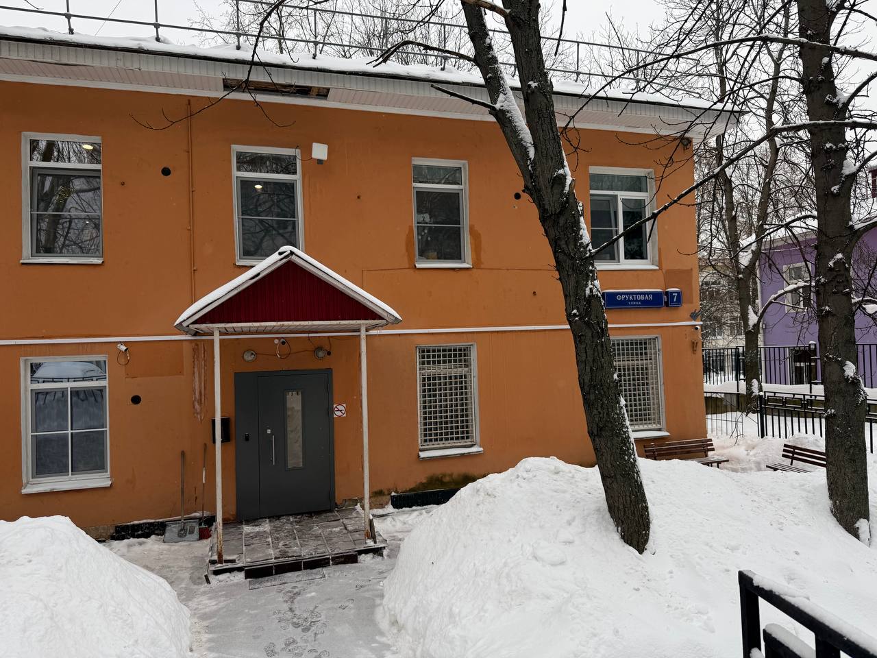 фасад дома, здание по адресу г Москва, ул Фруктовая, д 7 к 2