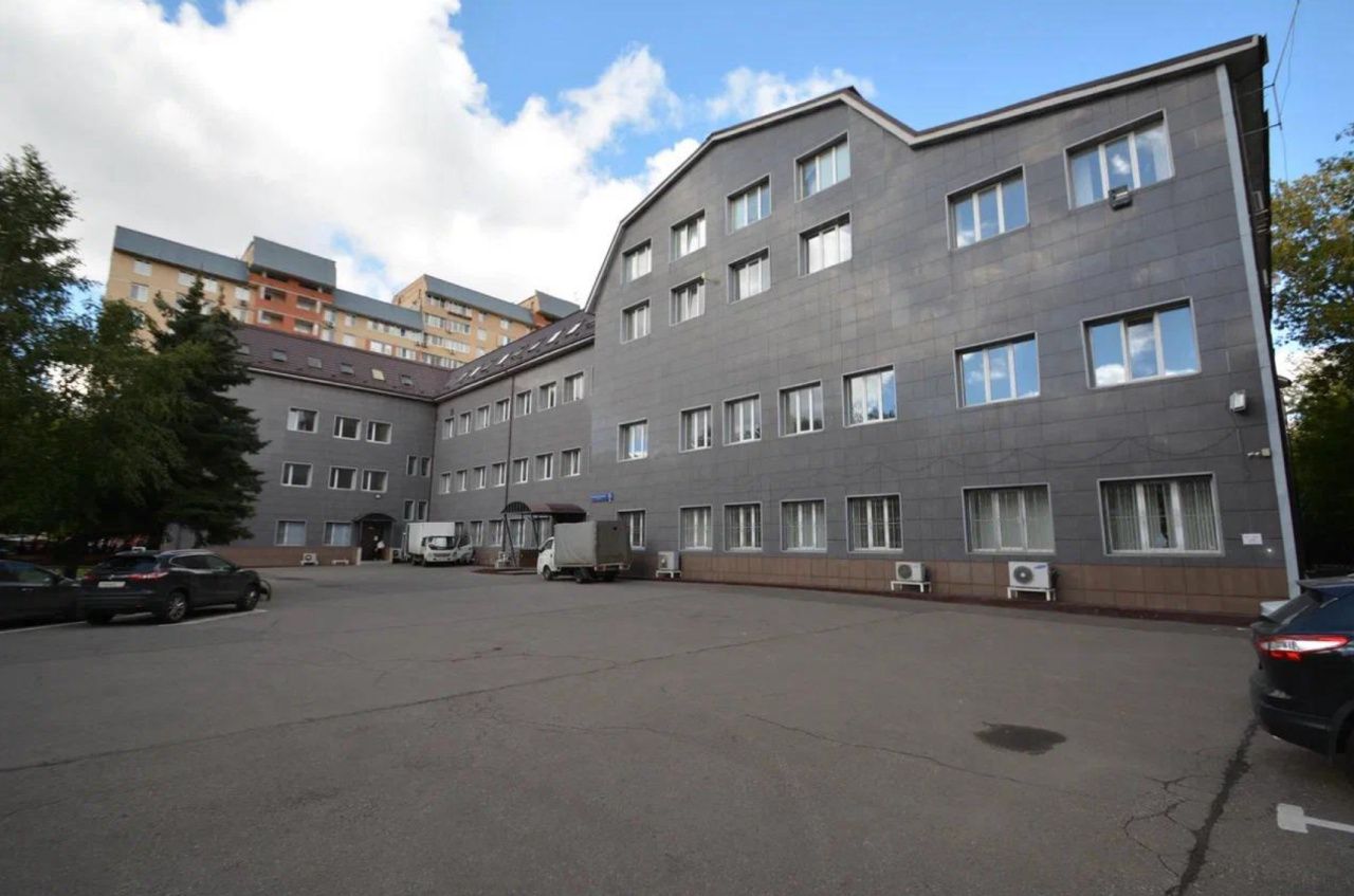 фасад дома, Бизнес-центр Космонавта Волкова, 31 по адресу г Москва, ул Космонавта Волкова, д 31