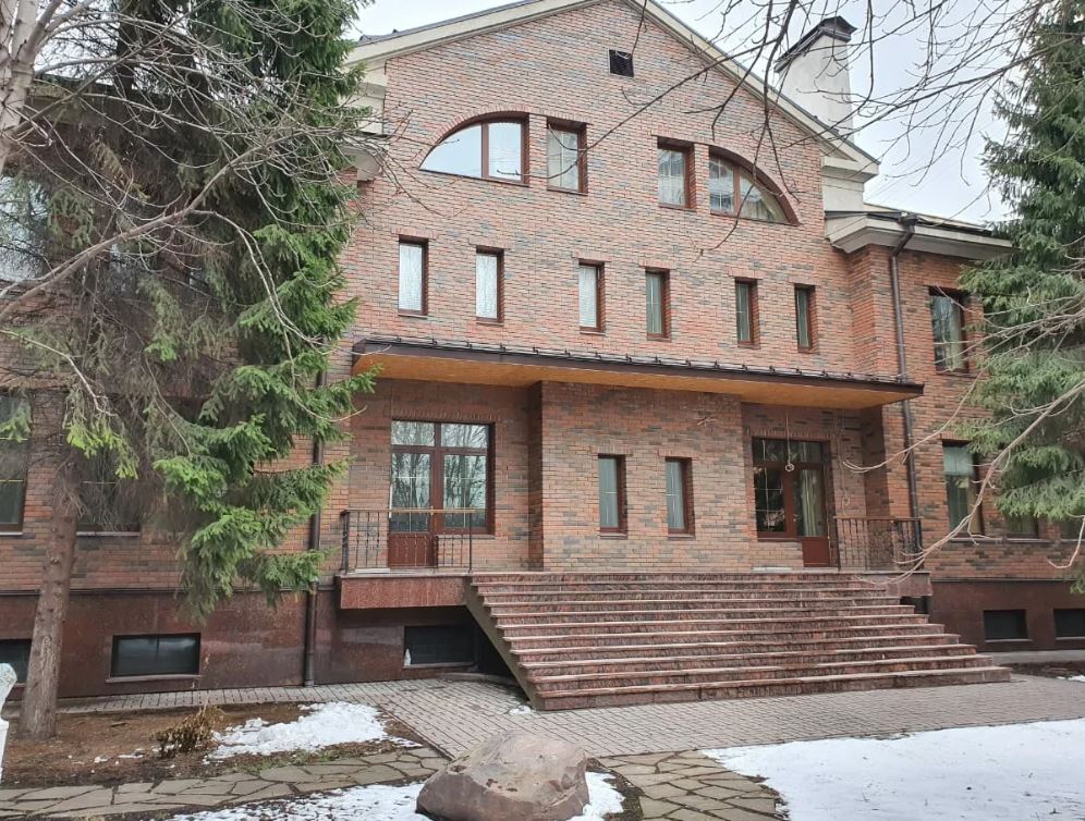 фасад дома, здание по адресу г Москва, ул Большая Татарская, д 30 стр 2
