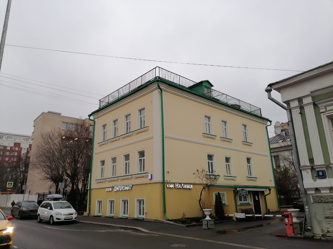 фасад дома, здание по адресу г Москва, 1-й Спасоналивковский пер, д 8 стр 2 