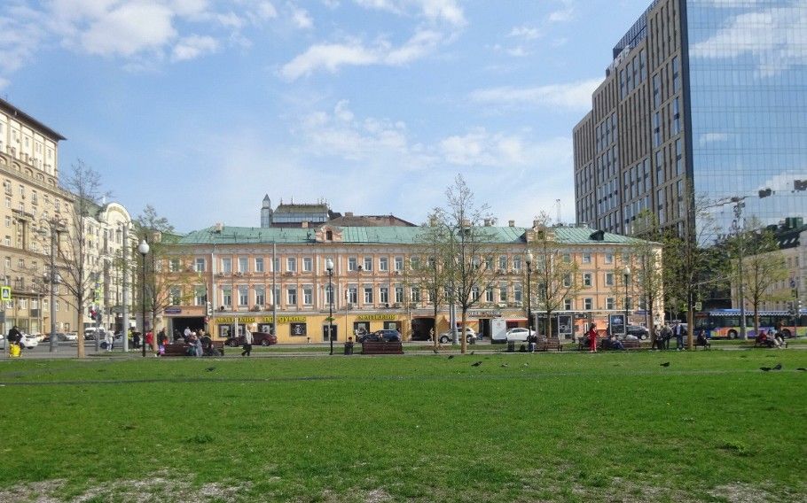 фасад дома, здание по адресу г Москва, ул 1-я Тверская-Ямская, д 29 стр 1