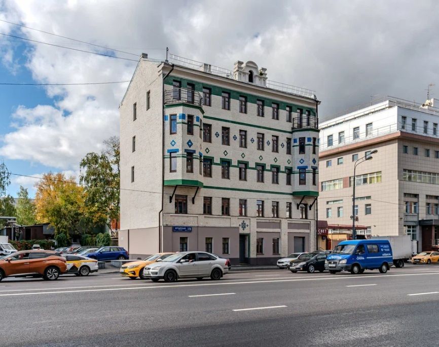 фасад дома, здание по адресу г Москва, ул Бутырская, д 73