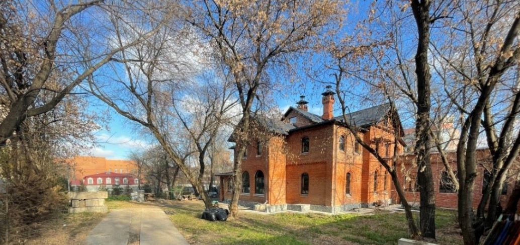 фасад дома, здание по адресу г Москва, Варшавское шоссе, д 13 к 1 
