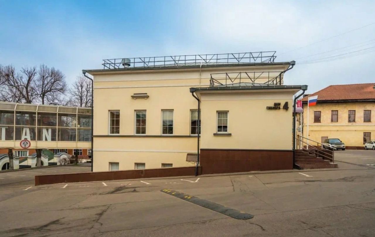 фасад дома, Бизнес-центр Московский шёлк, строение 4 по адресу г Москва, Большой Саввинский пер, д 12 стр 4