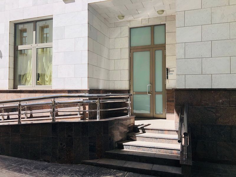 фасад дома, Бизнес-центр Многофункциональный комплекс Онегин по адресу г Москва, ул Малая Полянка, д 2