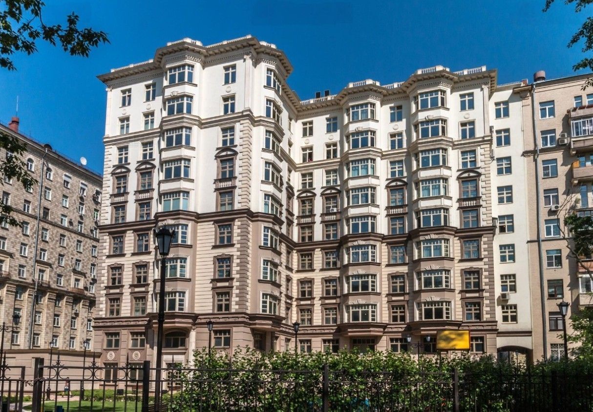фасад дома, здание по адресу г Москва, пр-кт Мира, д 83