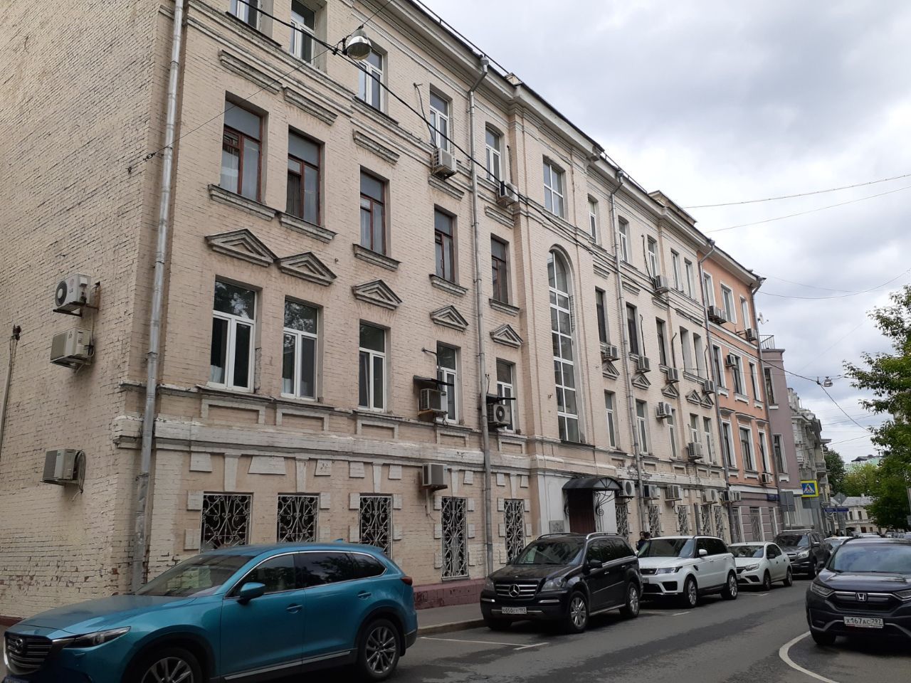 фасад дома, здание по адресу г Москва, Скатертный пер, д 8/1 стр 1 