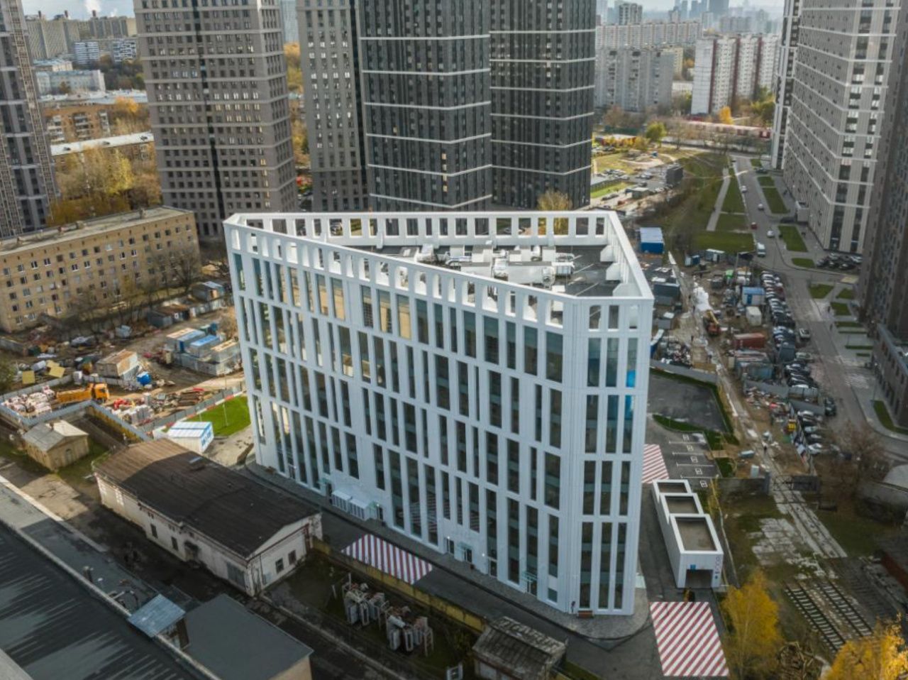 фасад дома, здание по адресу г Москва, ул Ротмистрова, д 10 