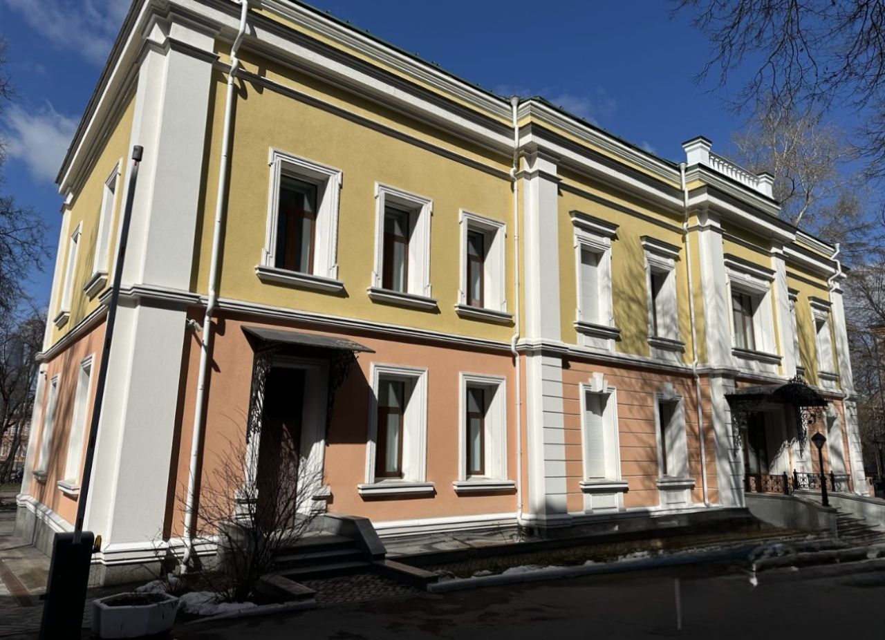 фасад дома, Бизнес-центр Большой Саввинский, 16-14с3 по адресу г Москва, Большой Саввинский пер, д 16/14 стр 3