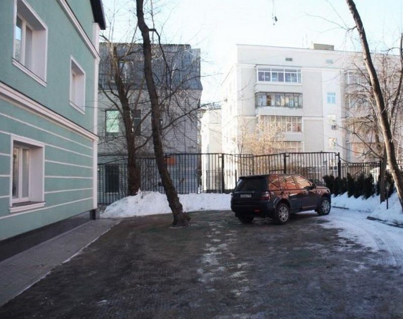 фасад дома, Бизнес-центр Озерковская, 52с2 по адресу г Москва, Озерковская наб, д 52 стр 2