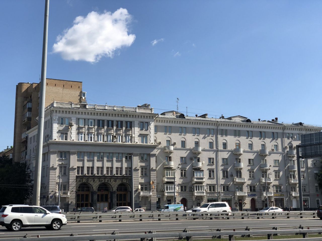 фасад дома, Бизнес-центр Ленинградский, 62 по адресу г Москва, Ленинградский пр-кт, д 62