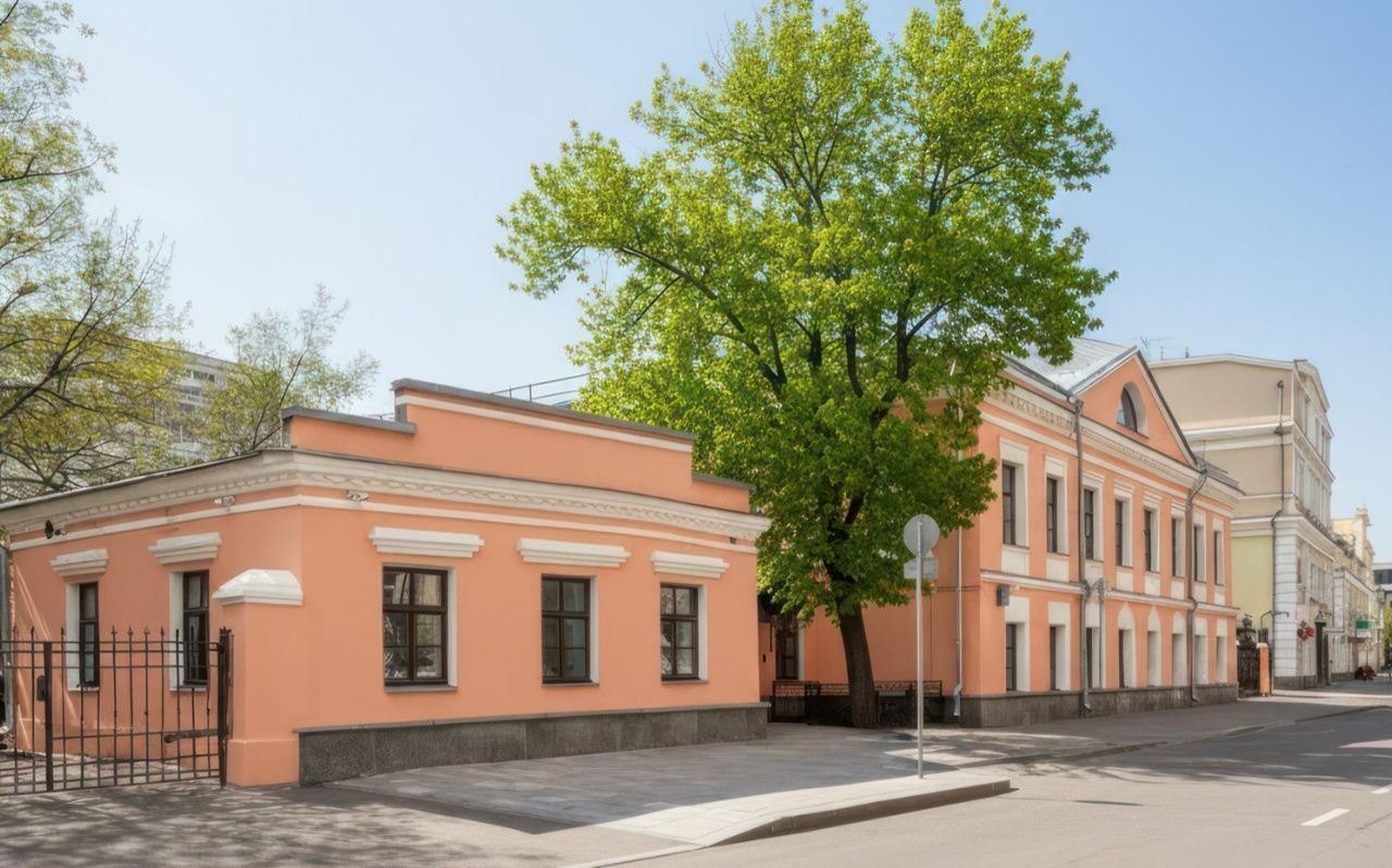 фасад дома, здание по адресу г Москва, ул Садовническая, д 56 стр 1 