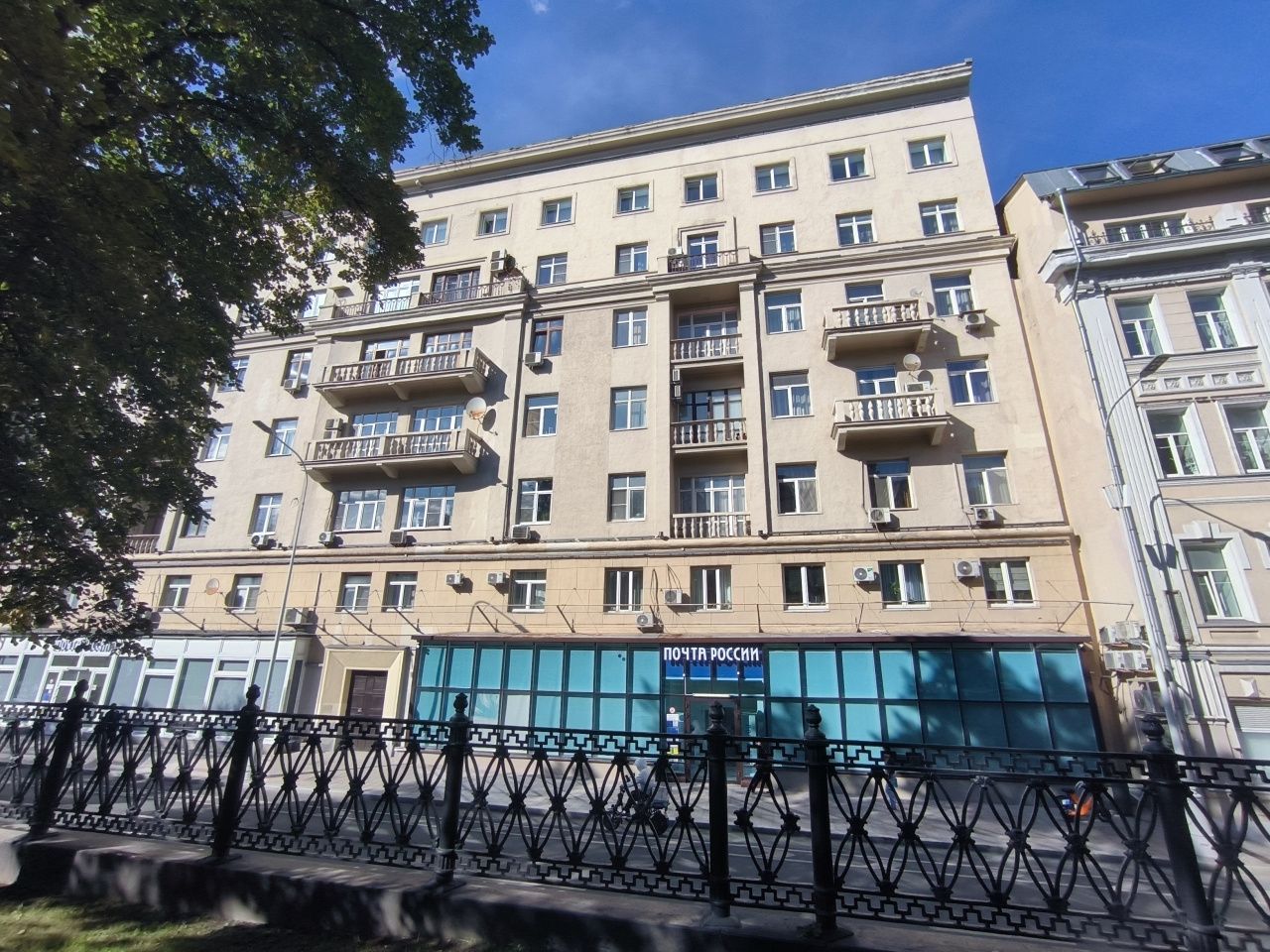фасад дома, здание по адресу г Москва, Сретенский б-р, д 5