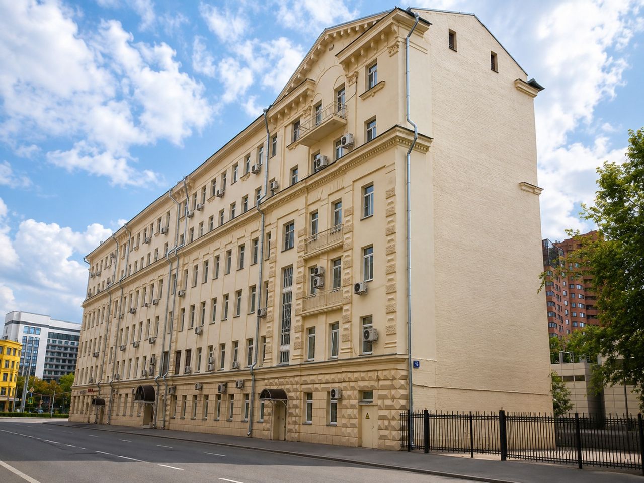 фасад дома, здание по адресу г Москва, ул Динамовская, д 1А