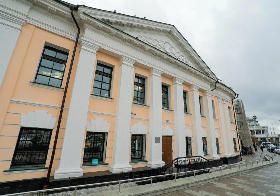 фасад дома, здание по адресу г Москва, ул Большая Полянка, д 2/10 стр 1