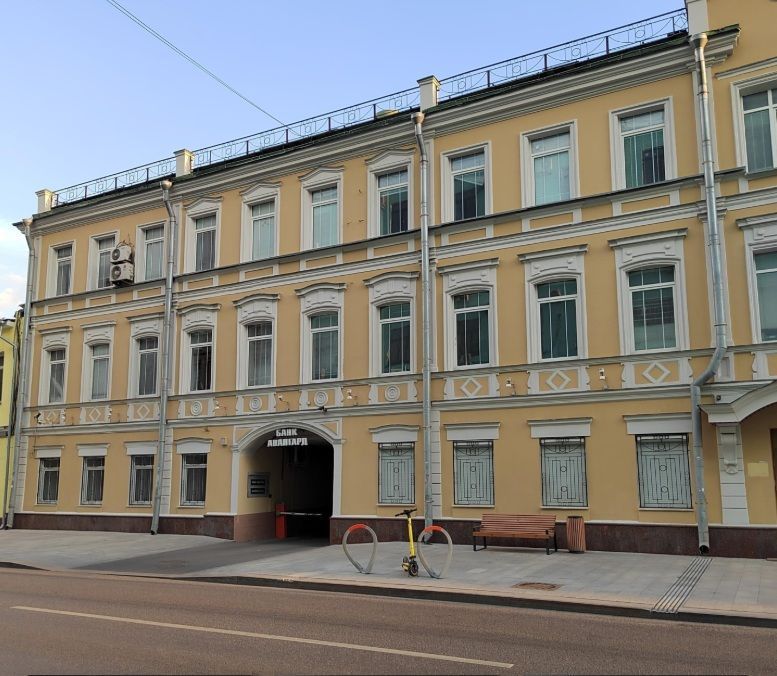 фасад дома, здание по адресу г Москва, ул Садовническая, д 24 стр 6