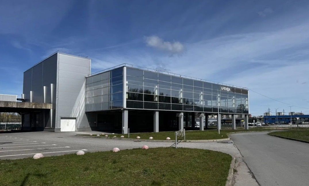 фасад дома, здание по адресу г Санкт-Петербург, пр-кт Косыгина, д 2 к 4