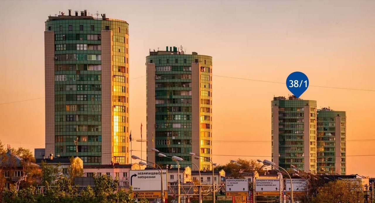фасад дома, здание по адресу г Москва, пр-кт Маршала Жукова, д 38 к 1