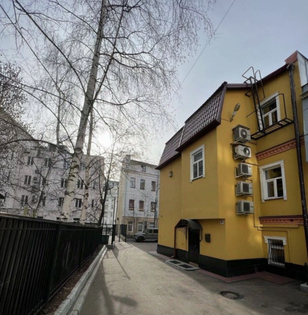 фасад дома, здание по адресу г Москва, ул Остоженка, д 30 стр 3