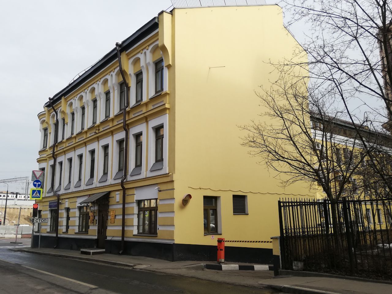 фасад дома, здание по адресу г Москва, Костомаровский пер, д 2