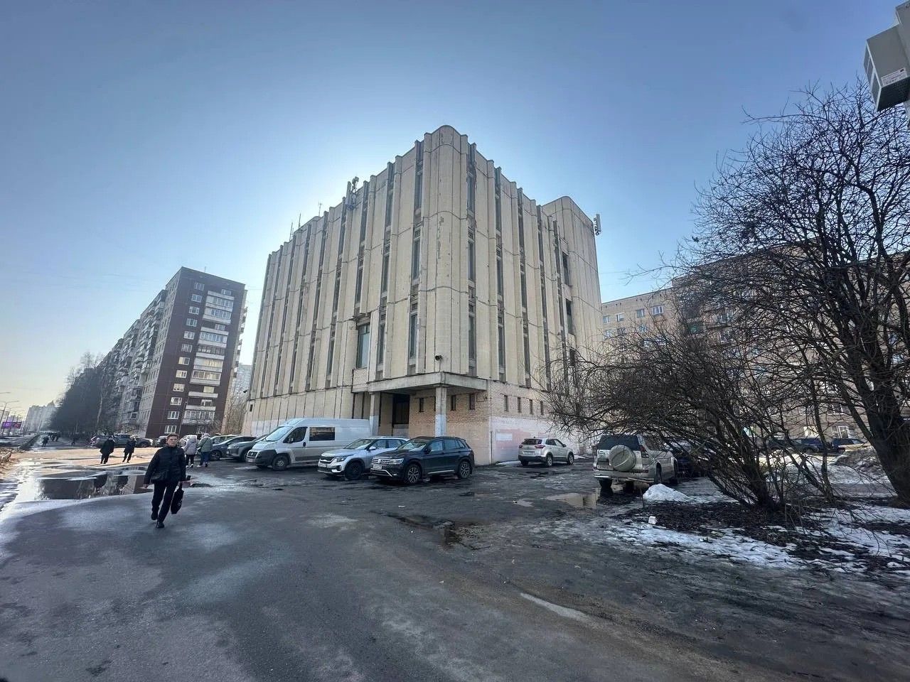 фасад дома, здание по адресу г Санкт-Петербург, пр-кт Наставников, д 44 к 1