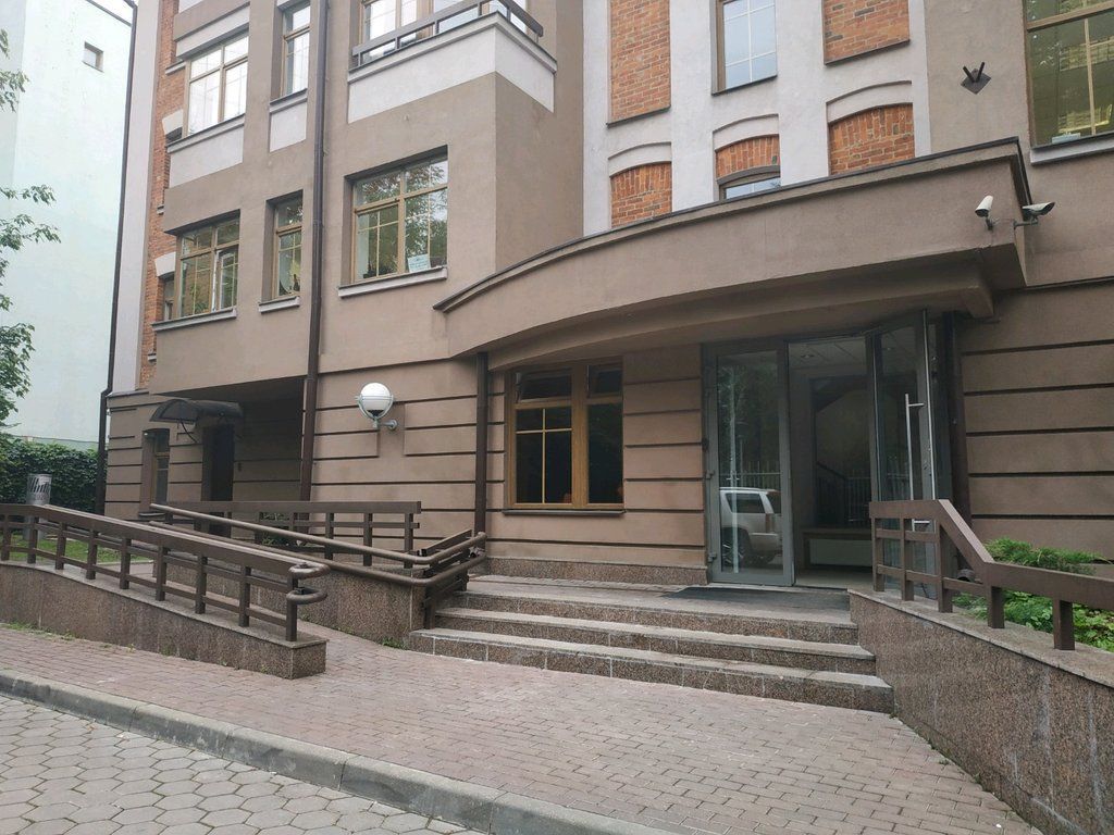 фасад дома, здание по адресу г Москва, ул Большая Серпуховская, д 19/37 стр 4