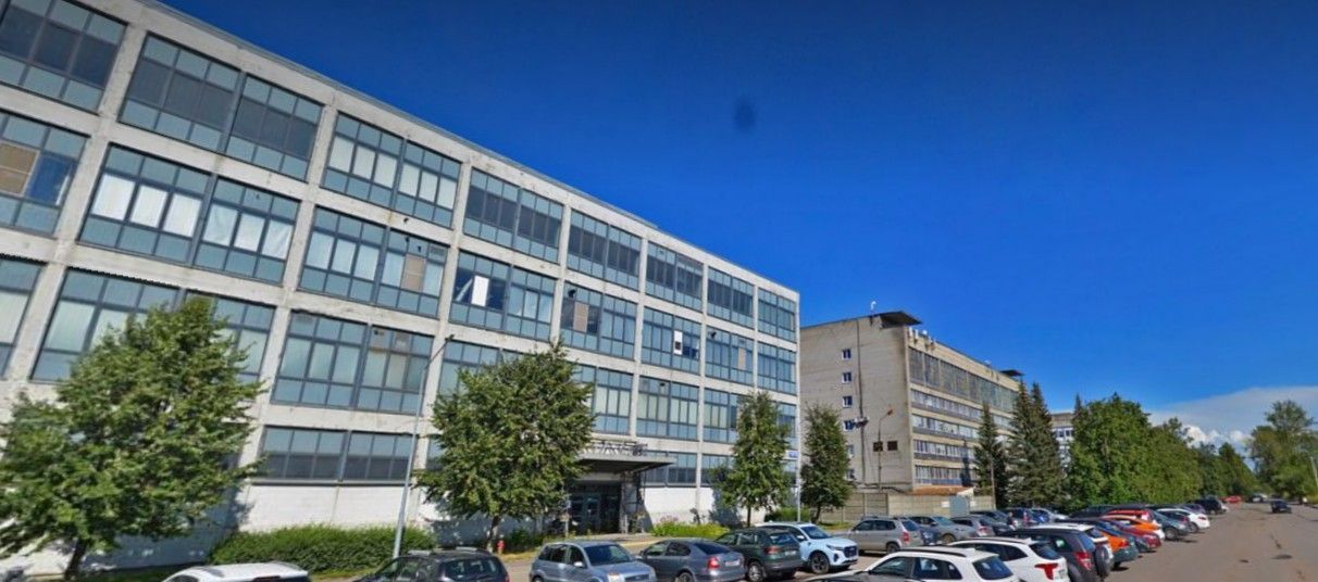 фасад дома, здание по адресу Санкт-Петербург, Петергофское ш., 73к9АБ
