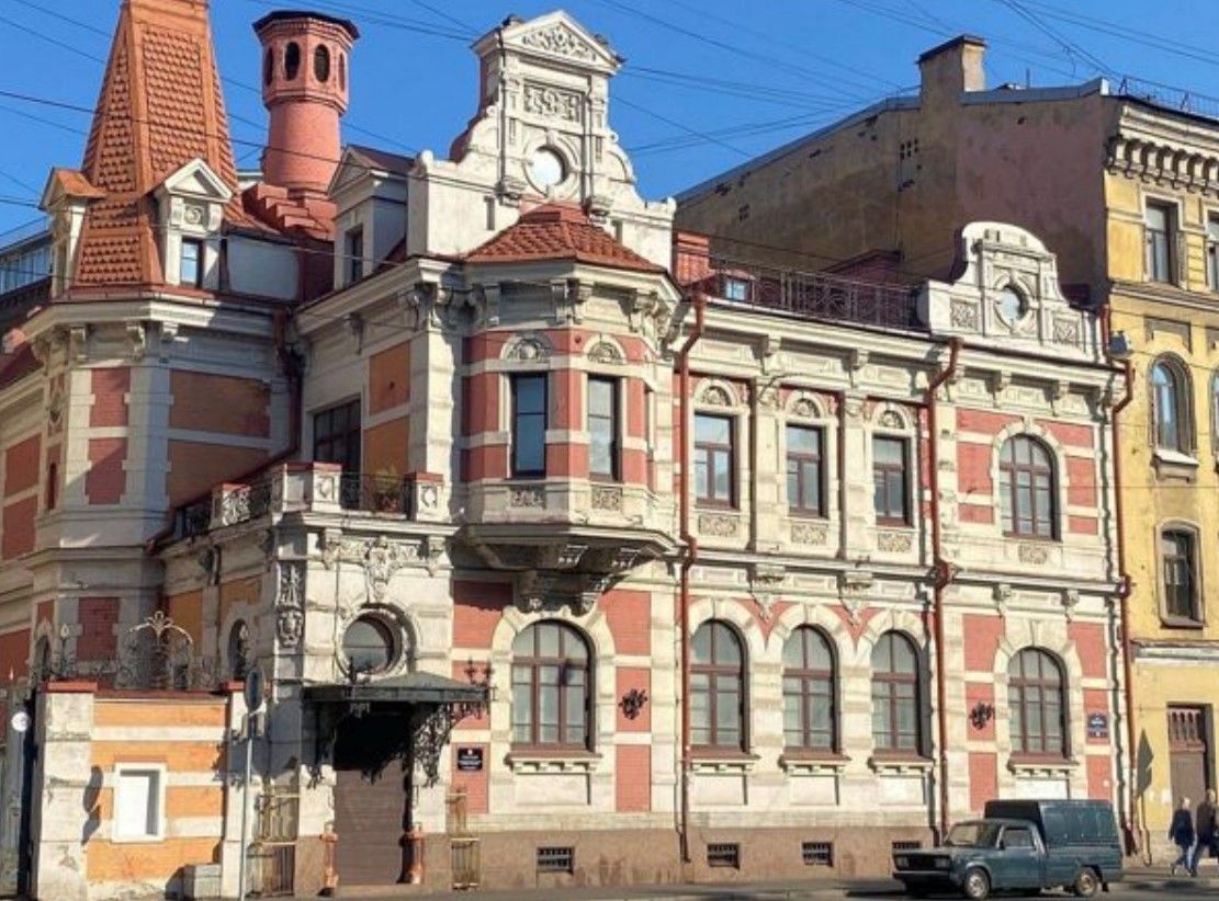 фасад дома, здание по адресу г Санкт-Петербург, ул Марата, д 63