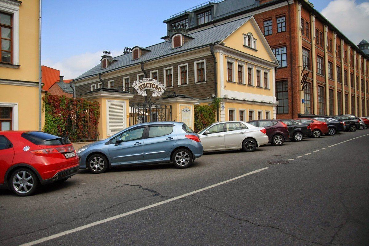 фасад дома, здание по адресу г Москва, ул Станиславского, д 15 