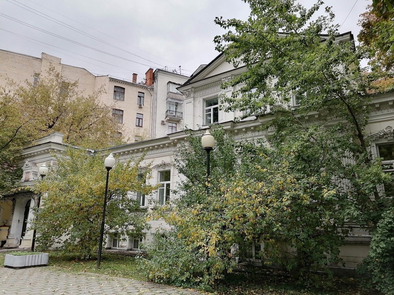 фасад дома, здание по адресу г Москва, Большой Лёвшинский пер, д 6 стр 1 