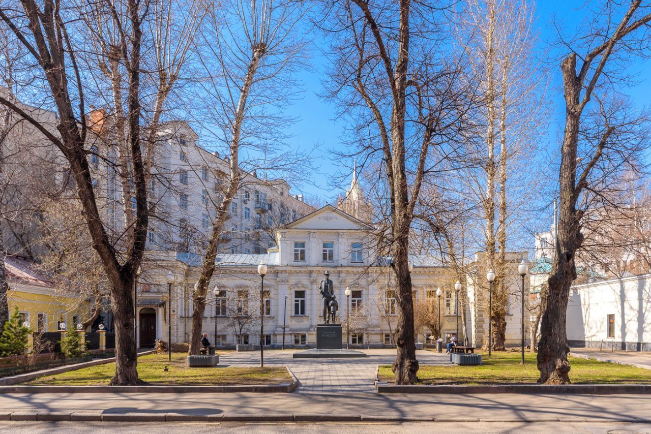 фасад дома, здание по адресу г Москва, Большой Лёвшинский пер, д 6 стр 1 