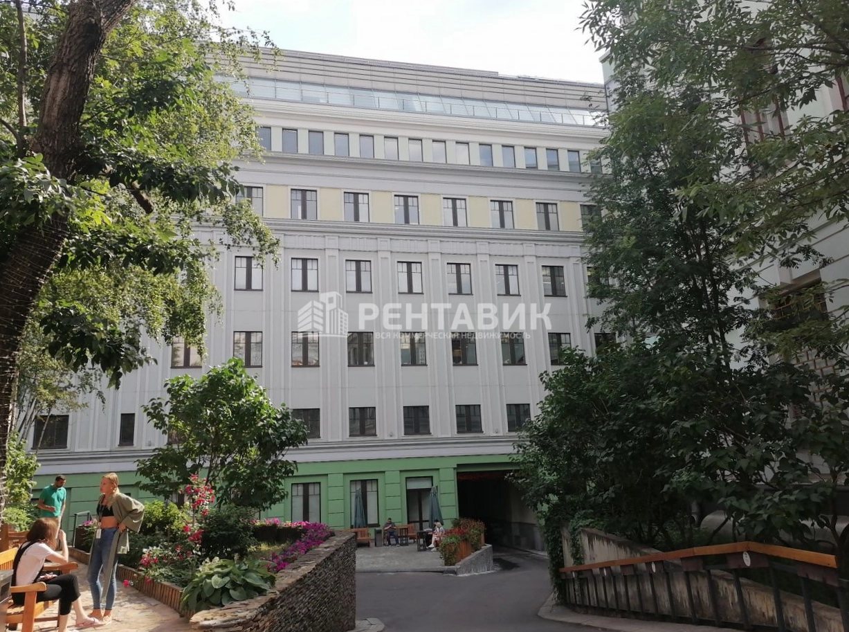 фасад дома, здание по адресу г Москва, ул Воздвиженка, д 4/7 стр 1